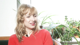 Uber-Sexy Moments With This Super-Steamy Blondie