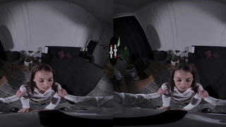 DARK GUEST ROOM VR - Petite But Heavy Brenda
