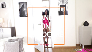 Super-Hot Chinese Bombshell Roxy Lips Gets Dual Humped while She's Throating a Humungous Schlong