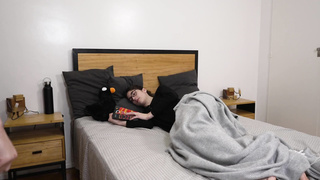 Molten stunner wakes up wanting to fellate your meatpipe after a long days work - First-Timer duo