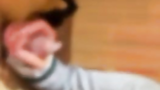 アニメコスプレ女子二人の手コキ