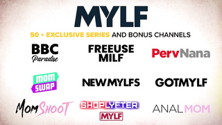 Mature ginger-haired liberates a chess game and has to opened up up broad after deep-throating trunk