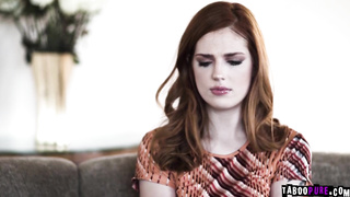 Ex bf gets to make Scarlett agree to shag with him (Last night)