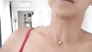 Miiana - DEFI : Je suce un étudiant à la sortie de l école