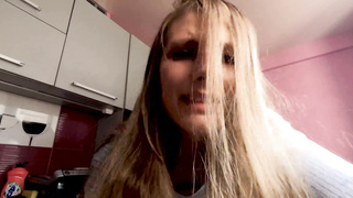 Screwed with her paramour while her hubby is not at home