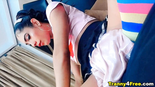 This Pretty Tranny Makes You Hard