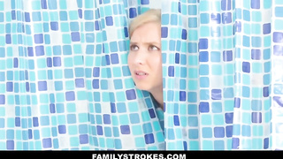 FamilyStrokes - Molten Cougar (Alice Chambers) Deep Throats Off sonnie