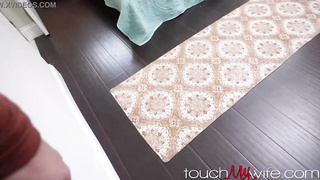 Buxomy towheaded cougar, Victoria Lobov gave a deep throat to a junior fellow before they had super-steamy fuckfest