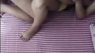 Pinay tart is getting her daily dosage of boink from a boy who isn't her colleague