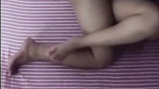 Pinay tart is getting her daily dosage of boink from a boy who isn't her colleague