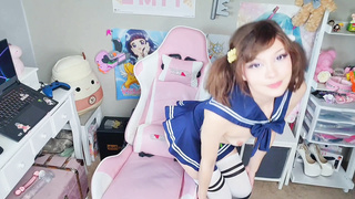 Uber-Cute bitch gives muddy , salivating suck job then tears up both fuck holes at the same time!