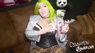 Round schlong teaser with neon hair, Cinnamon Anarchy is toying with a massive, black fucky-fucky fucktoy