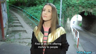 Euro stunner with blue eyes is throating and railing a stranger's rigid manstick, for cash