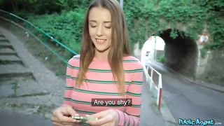 Euro stunner with blue eyes is throating and railing a stranger's rigid manstick, for cash