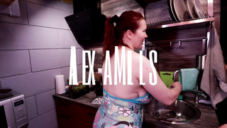 Невнимательная мачеха и озабоченные подростки