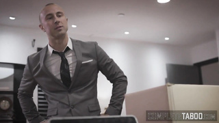 Pretty teenie fellating hard-on (Steve Holmes, Elena Koshka)