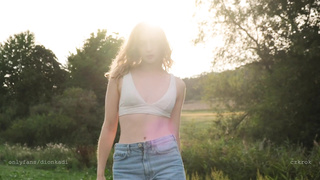 Risky outdoor oral pleasure jizz in hatch 4k