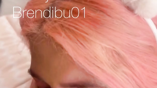 Mi vecino me folla delicioso, mientras mi esposo está trabajando / brendi_sg