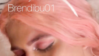 Mi vecino me folla delicioso, mientras mi esposo está trabajando / brendi_sg