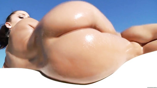 Liza Del Sierra (GIGANTIC ARSE, Xxl Arse, Enormous Backside, Ample Donk, Gigantic Bum, Monstrous bootie, Monstrous Culo)