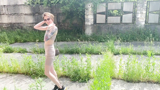 Знакомство с большим членом моего нового соседа. Слюнявый минет и его сперма на моей попке...