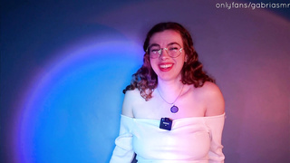 Tirando a virgindade da sua vizinha novinha tímida - gabriasmr roleplay