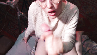 She didn't realize I was spunking and continued gargling after I was spunking - VasilisaElastik