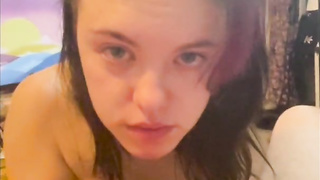 Teenage fledgling oral pleasure close up messy jizm in jaws