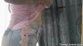 Teeny Paramours - Leana Maliko - Fantasy on rubdown table