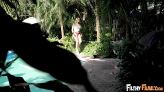DIRTY FAMILY - Joslyn Jane Trains Nosey Daughter Nala Nova The Ways Of The Doll