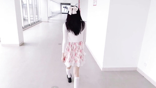 清纯女友商场初次遥控跳蛋