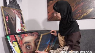 Muslim female luvs to spice up her shopping routine with a bit of humping right after