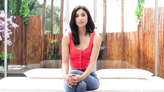 Reina is a sugary-sweet teenager black-haired who is decided to become a pornographic star, because she enjoys fuckfest