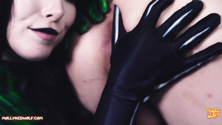 Kim Possible. Dr. Drakken revved Shego and Kim into hermaphroditism - MollyRedWolf