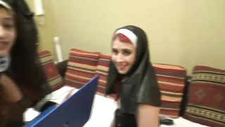 Due suore lesbiche Pornography Movies - Tube8