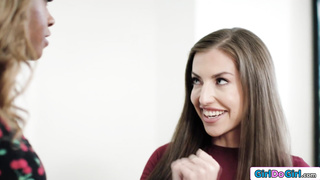 Straight gfs licking lesbian recruiters