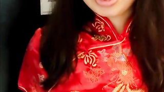 デリヘルでやってきたスレンダー人妻美女は、チンポを洗わずにしゃぶり、臭いチンポをイラマチオし、中出しを要望する変態女だった