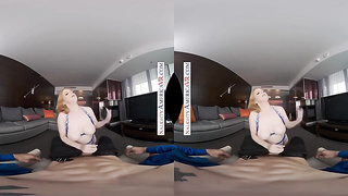 Crazy America - Penny Pax penetrates you in Virtual Reality