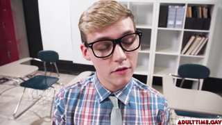 Twink gangbanged in his mouth and ass by Football team