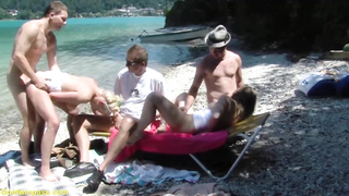 outdoor family approach groupsex sex Pornography Movies - Tube8