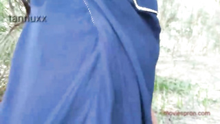 Indian nubile loves to have casual hookup in the nature, in the middle of the day