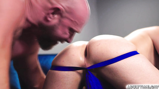 Asher Day finally have sex with stepdad Killian Knox