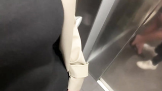 Etudiante au Gros Cul se fait baiser dans l'ascenseur de la Fac en Public Pornography Movies - Tube8