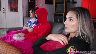 2 uber-cute gals are having a casual three-way in the guest room and liking it a pile