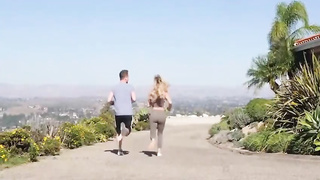 helped a luxurious gal with spread out marks in the gym and she thanked him