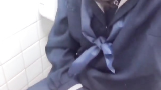 トイレでオナニーしました///エッチな女の子になってごめんなさい♡♡