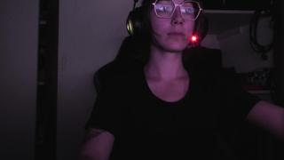 Je joue mais j'ai faim de sa sting