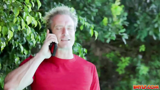 Odette Fox outdoor joy concludes up as a crazy nail inwards her mansion