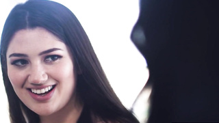 Stepmom fingers n rims teen stepdaughter