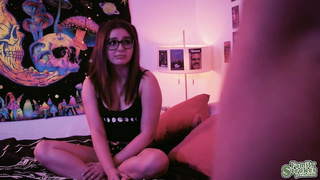 Leana Lovings makes a move for a threeway fucking